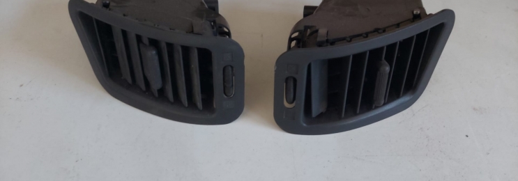 Salidas aire salpicadero nissan terrano II – 70€